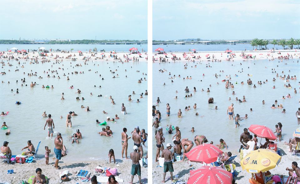Massimo Vitali, Piscinao de Ramos, 2012 © Massimo Vitali
