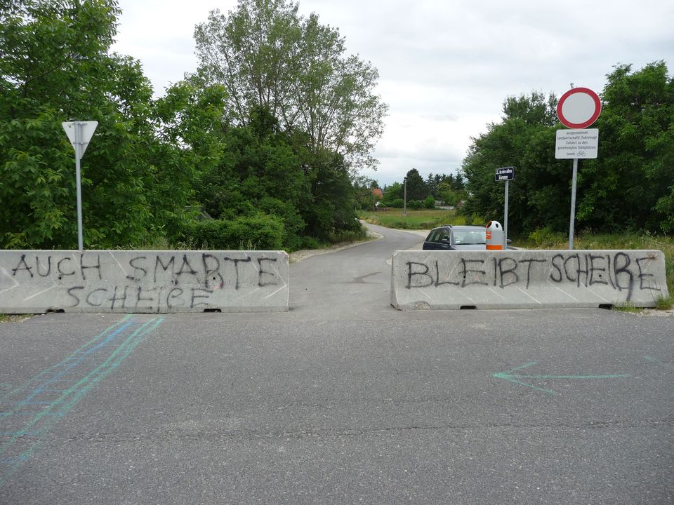 Michael Dieminger, dérive, Foto: Wien — Graffito im Smart-City-Stadtteil und Siemens »living lab« Seestadt Aspern