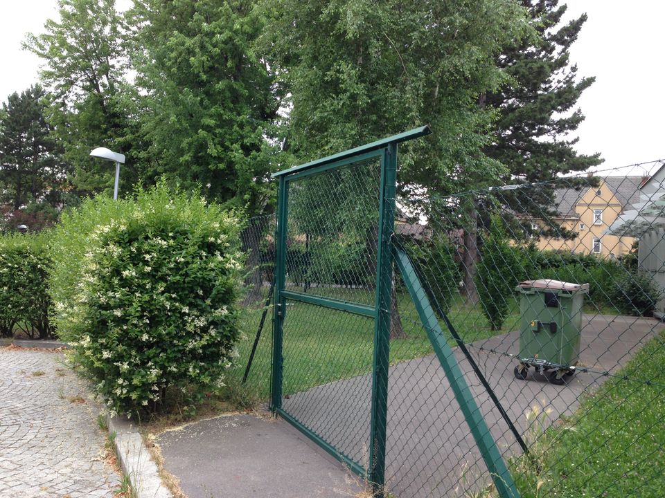 Der Vorgarten des Universitätssportzentrums